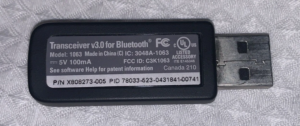 Microsoft Wireless Notebook Presenter Mouse 8000 Case And Bluetooth Dongle ONLY - Image 3 of 4