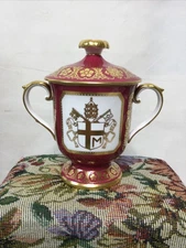 Spode Limited Edition Urn to Commemorate Pope John Paul II British visit In 1982