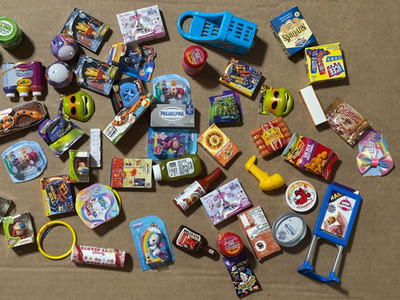 Zuru Mini Brand Toys Lot of Mixed Items Mini Brands
