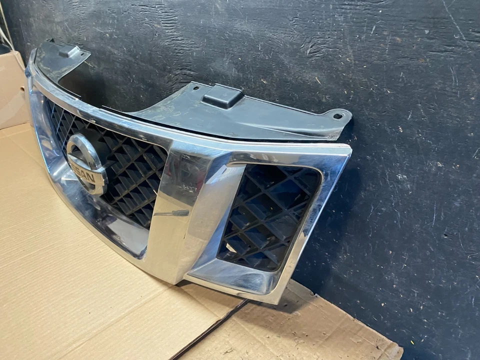 Nissan Pathfinder 2008 a 2012 parrilla cromada superior delantera OEM T6538 DG Foto 2 de 4