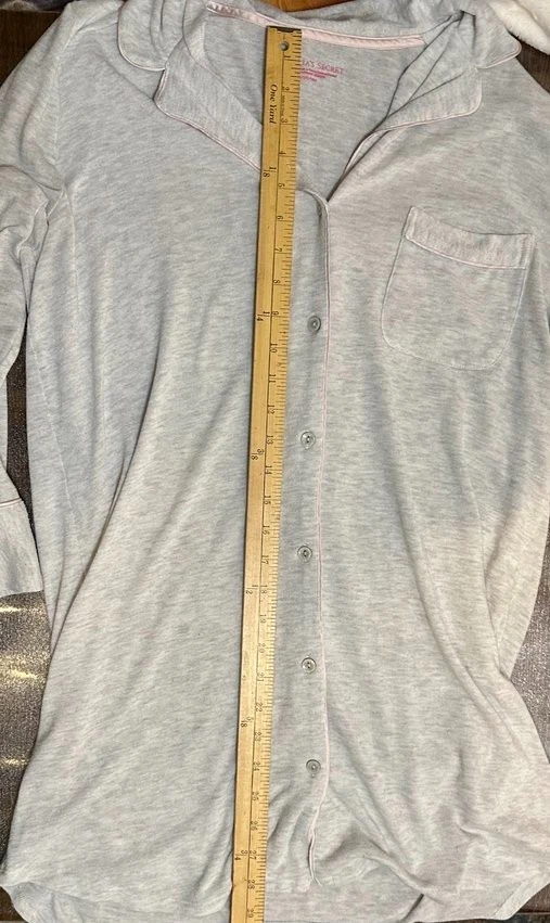 Victoria’s Secret Mujer M Gris Camisa para Dormir Botón Frontal Salón Camisón Suave Foto 3 de 4