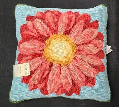 Plow & Hearth Indoor/Outdoor HOOKED PILLOW Pink Flower 18" x 18", NWT!