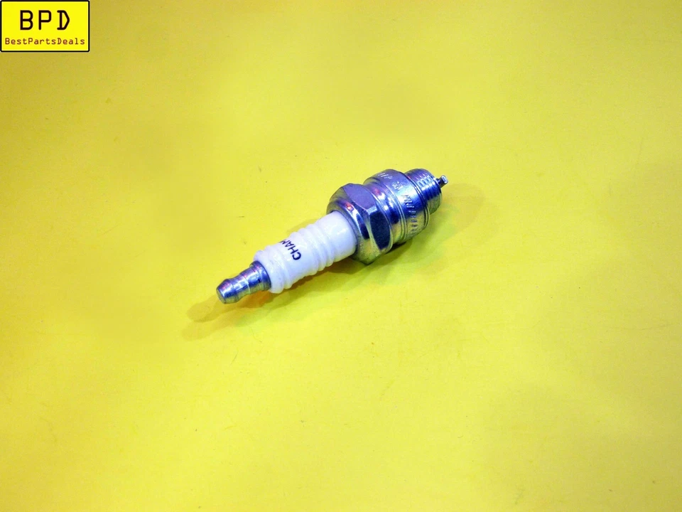 Juego de 4 bujías #14 CHAMPION RJ12YC Foto 3 de 4