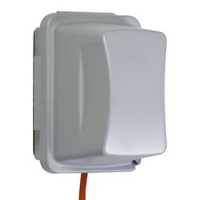 Taymac MM710G Jumbo 4-3/4-Inch Depth Weatherproof In-Use Plastic Cover 16