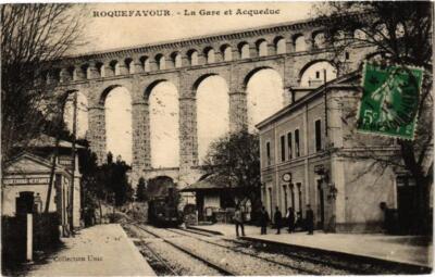 CPA AK ROQUEFAVOUR - La Gare et Acqueduc (211317)