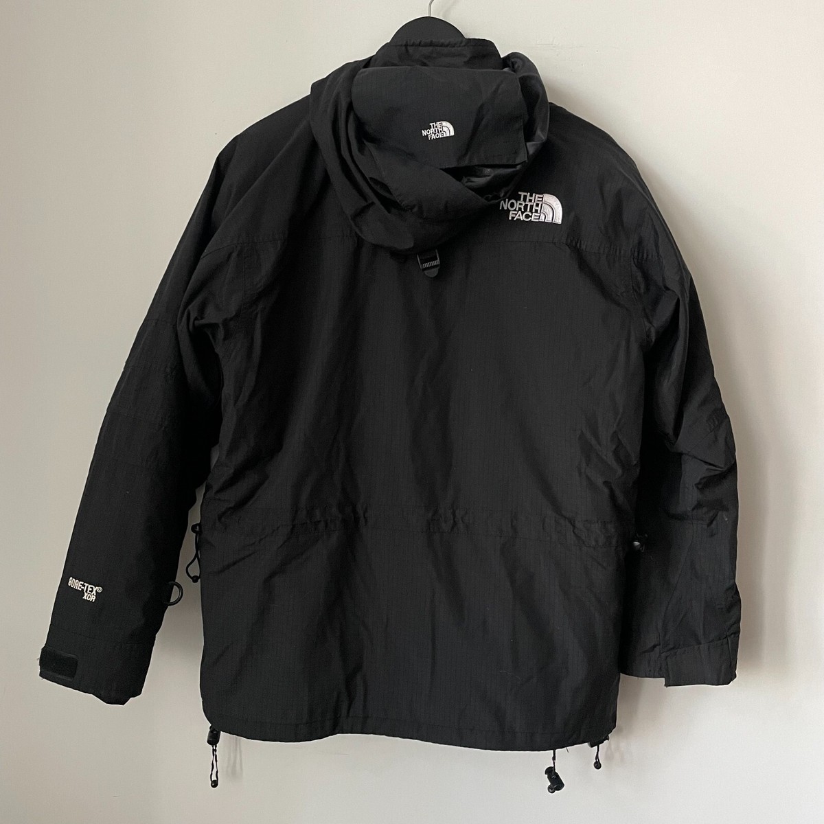 The North Face Summit Series Gore-TEX Mountain Shell Jacket