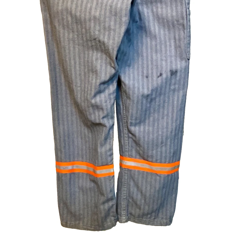 Vintage RED KAP Coverall Men's 40 RG Button Front Blue Herringbone Denim USA - Image 4 of 4