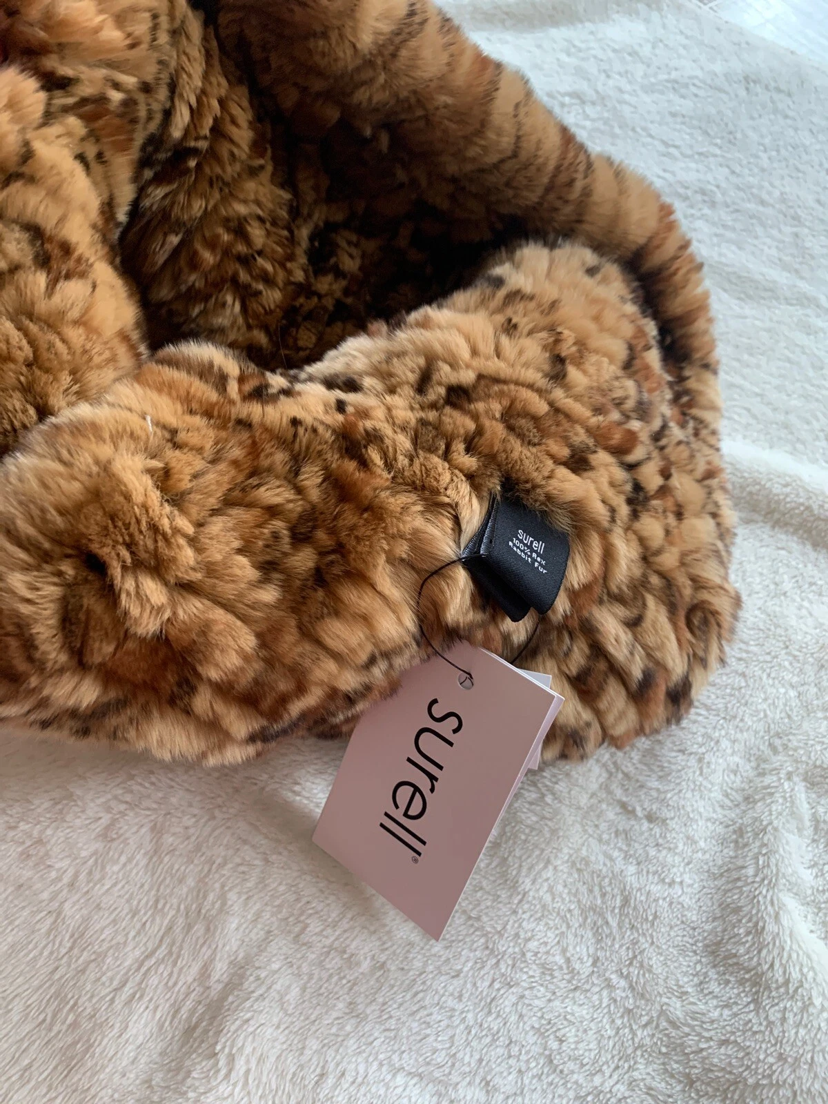BNWT Infinity Loop Scarf Genuine Rex Rabbit Fur Textile Knit by Surell W/ Shipp