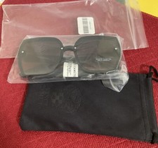 Vince Camuto VC1064 OX Oversize Butterfly Sunglasses Black Frame Smoke/ No Box