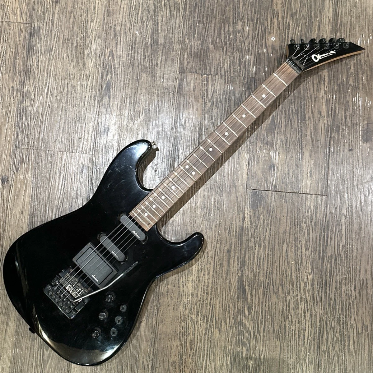 Charvel 黑色右手电吉他| eBay