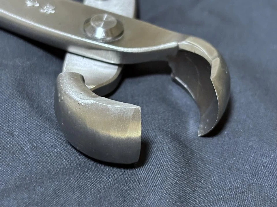 Japanese Bonsai Tool Set 4‑Piece Unused Includes Unused but has minor scratches - Image 4 of 4