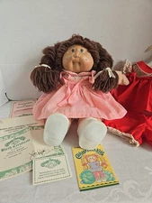 VTG Cabbage Patch Doll 1982 Signed Xavier Roberts Papers Nessa Kelli xtra outfit