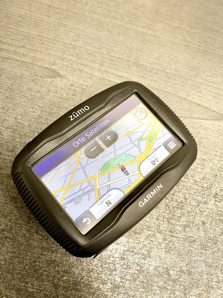 Motorrad Navi Garmin zumo 340LM Europa 45 Lebenszeitkarten. Nur zur Anzeige - Bild 2 von 4