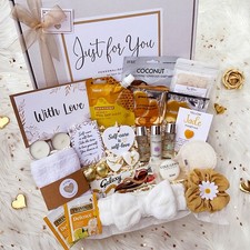 HUG IN A BOX – Spa Gift For Her – Pamper Hamper – Birthday Gift – New Mum Gift