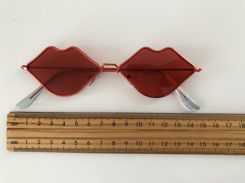 Women Men Vintage Retro Punk Chic Red Lips Love Sun Eye glasses wear Sunglasses - Picture 8 of 12