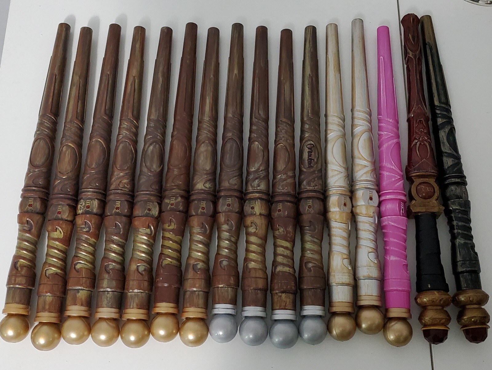 Lot Of 16 Great Wolf Lodge Magiquest Wands Red Dragon, Pink, Black Etc