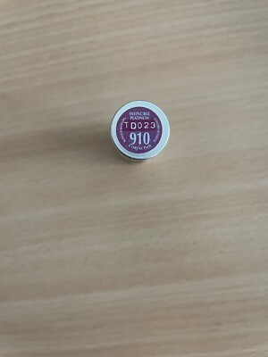 L'Oreal Paris Invincible Platinum Lipstick Seltene Retro Farbe