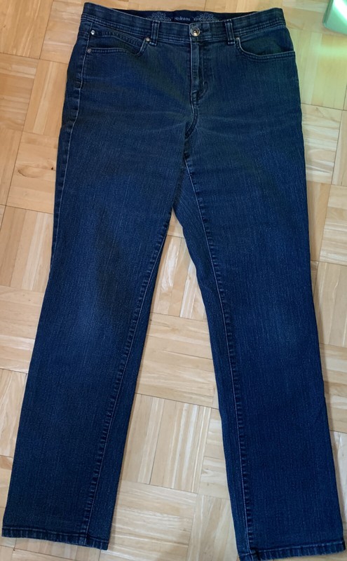 STYLE & CO JEANS (8) RHINESTONE POCKETS STRAIGHT STRETCHY BLUE DENIM