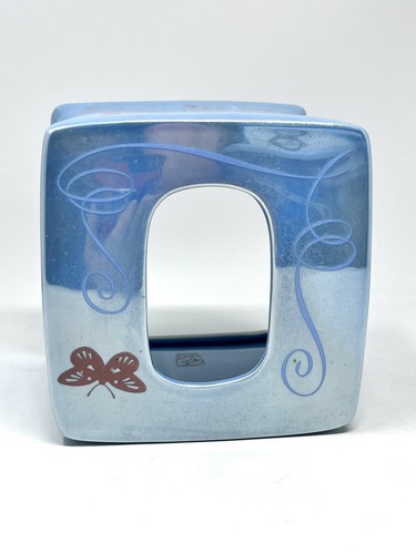 Caja de pañuelos cuadrada de cerámica Avon Expressions soporte azul floral mariposa - Imagen 4 de 6