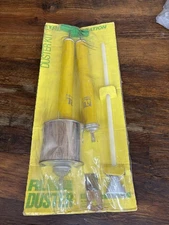 RL Corporation vintage hand pump garden Duster NEW