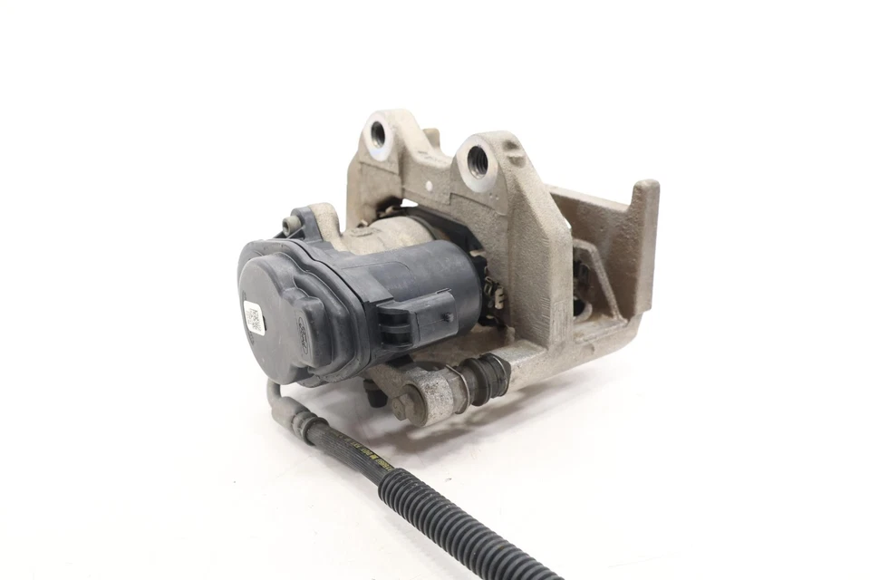 Lincoln Aviator 2020 pinza trasera Rh L1mc2d250ad L1mz-2552-e L1mz-2282-c Foto 3 de 4