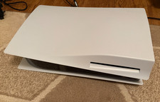 Sony PS5 Blu-Ray Edition Console - White + Controller & Leads - Additional Image 3