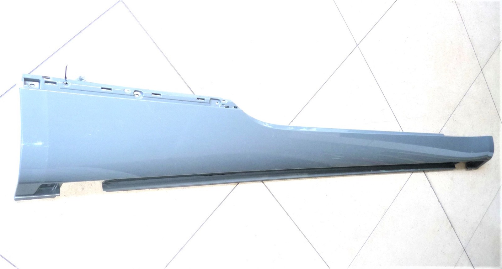 2019-2024 Bentley Continental GT Right Side Member Rocker Molding 3SD853852F OEM