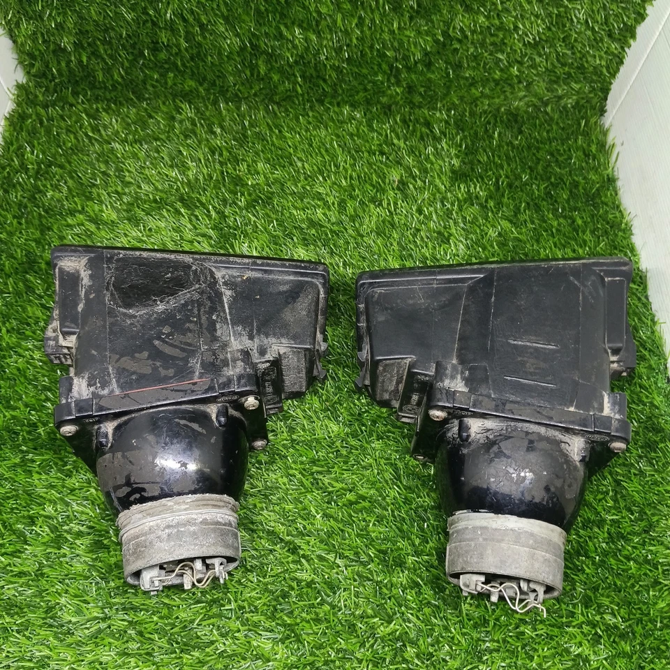 Par de faros antiniebla delanteros HELLA 1384231, 134667 BMW E34 520i 525i 535i 530i 540i 88-95 Foto 3 de 4