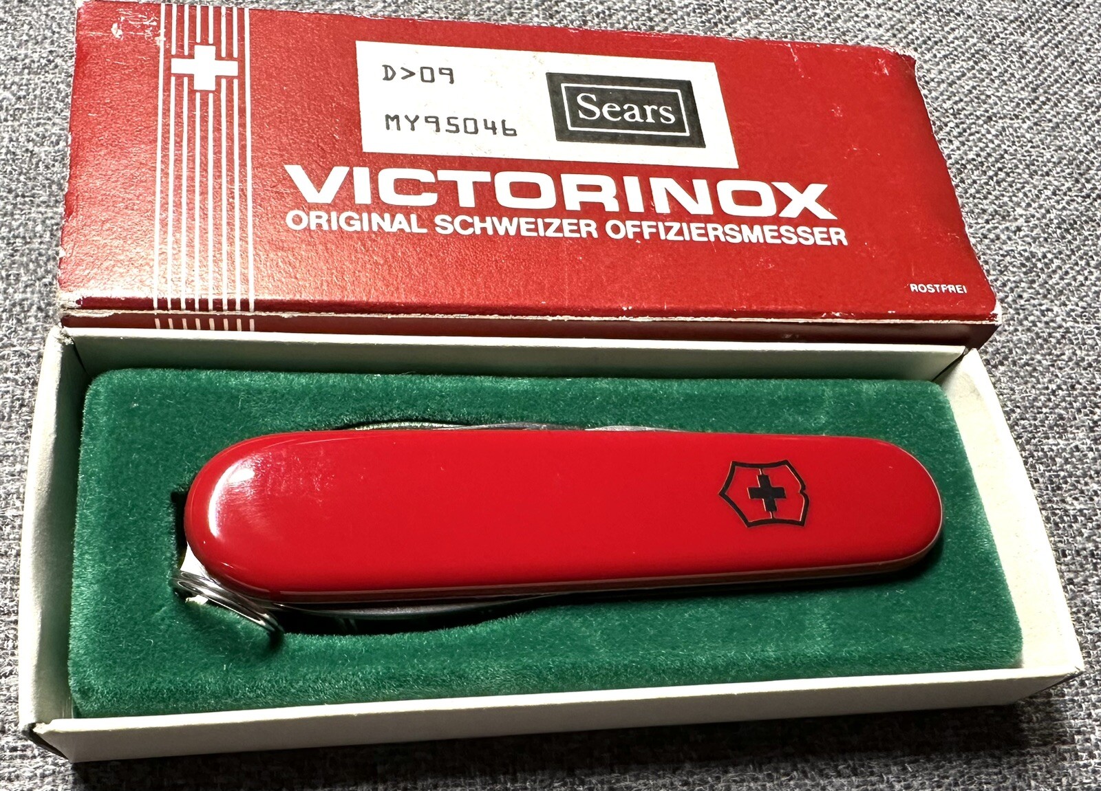VINTAGE VICTORINOX SWISS ARMY KNIFE Victoria OFFICIER OFFICER SUISSE
