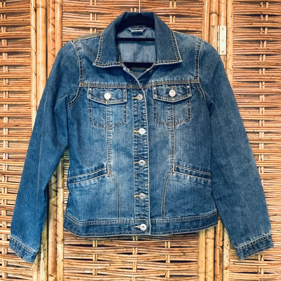 Next Jeans Niñas Algodón Azul Envejecido Denim Chaqueta Bling Tachuelas Talla 11-12 Años Foto 2 de 4