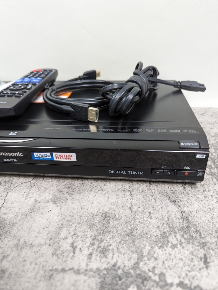Panasonic DMREZ28 DVD Recorder Player 1080P Digital Tuner DVD+R Remote