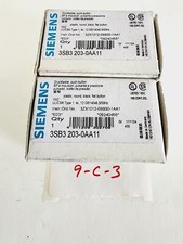 Lot of 2- Siemens 3SB3-203-0AA11 Push Button
