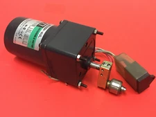 ORIENTAL MOTOR CO. - P/N: 2RK6GN-AUL - Reversible Motor