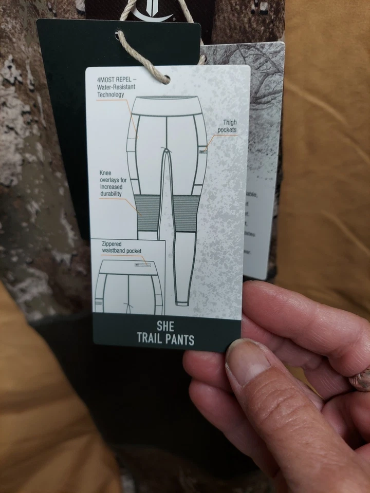 Women's L Camo Water Resistant SHE Outdoor Strata Hunting Pants - Image 2 of 4