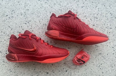NIKE LEBRON XXI JAMES GANG MENS SZ-7.5 CRIMSON RED BASKETBALL SHOES NEW.