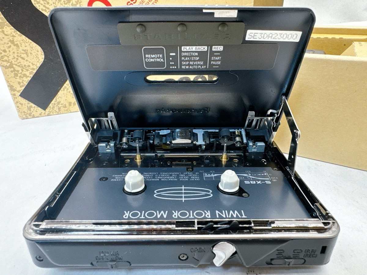 Panasonic RQ-S90R Stereo Cassette Recorder Walkman Boxed Set