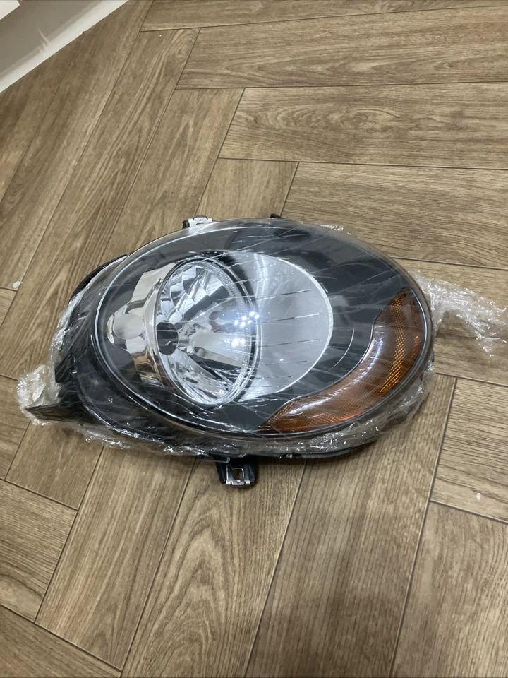 14 - 18 MINI COOPER  F55 F56 F57 FRONT RIGHT DRIVER SIDE HALOGEN HEADLIGHT LAMP - Image 2 of 2