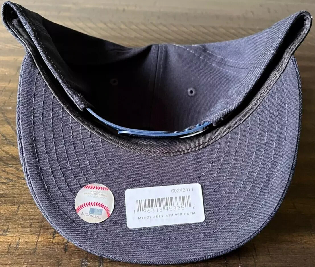 Los Angeles Dodgers New Era 2022 4th of July 9FIFTY Snapback Hat