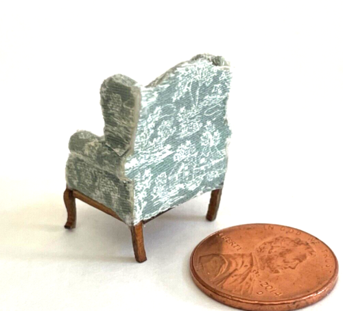 CASA DELLE BAMBOLE SCALA 1:48" FATTA A MANO MINIATURA IMBOTTITA TESSUTO VERDE/BIANCO SEDIA - Foto 2 di 2