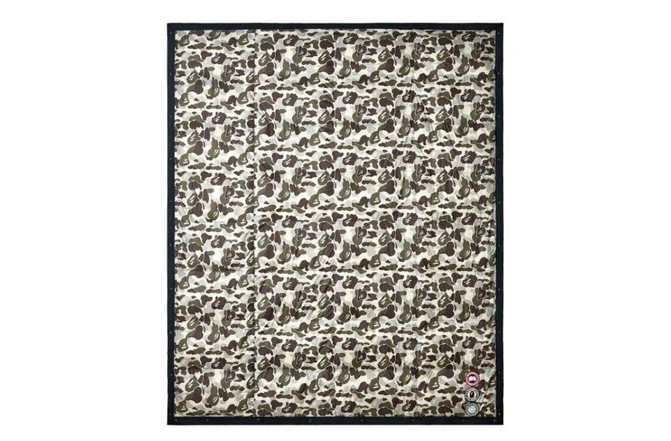 BAPE X CANADA GOOSE X CONCEPTS ABC CAMO DOWN BLANKET s-l960 (4).jpg - Image 2 of 4