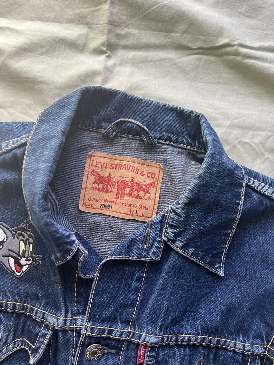 Levis Strauss Co Size L Jacket 100% Cotton 70901 Long Sleeve Levis Strauss Co Size L Jacket 100% Cotton 70901 Long Sleeve