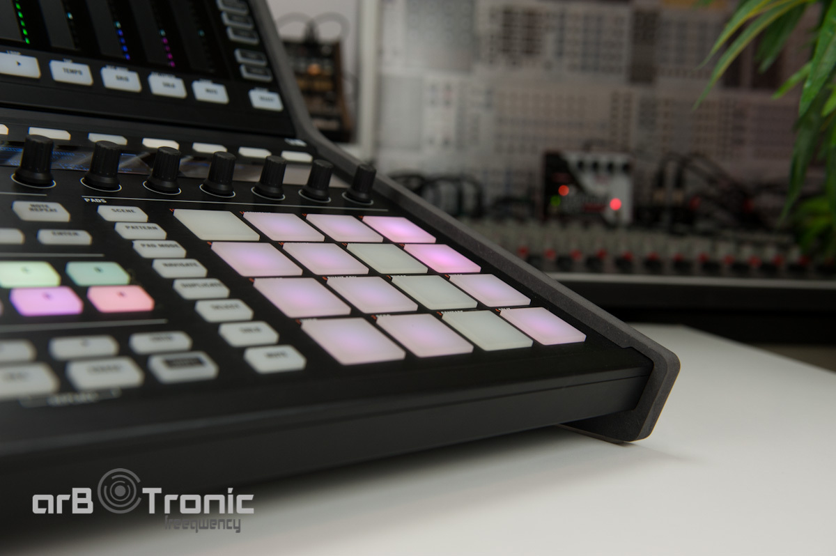 New! Native Instruments Maschine Mk3 / Maschine Jam Rack Wood