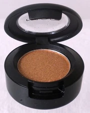 MAC " TUTU GOOD " FROST PRESSED POWDER EYE SHADOW FULL SIZE .05 oz NEW !