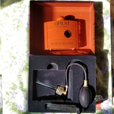 Vintage 1980s YSL Opium 4 oz 120 ml Eau de Toilette Old Formula