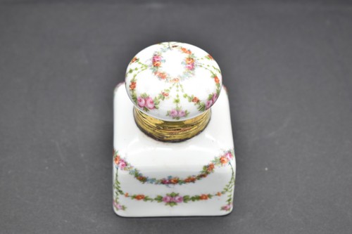 ANTIQUE ~ PORCELAIN DESKTOP INKWELL ~ WITH HAND PAINTED DECORATION - Picture 7 of 9