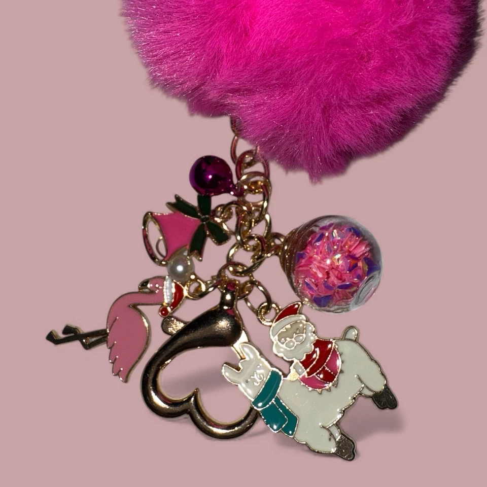 Berloque bolsa chaveiro Natal rosa Pom Pom - lhama flamingo - Imagem 3 de 4