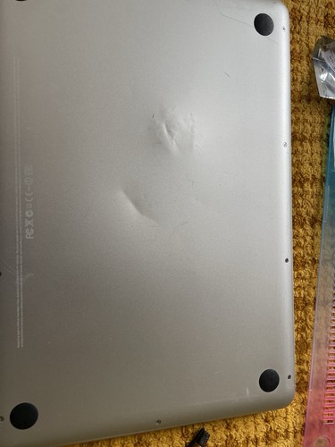 Apple MacBook Pro - Picture 11 of 12
