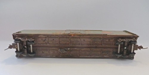 HO Diecast Base Roundhouse Railway Express 50' Boxcar Weathered with Graffiti - Picture 5 of 8