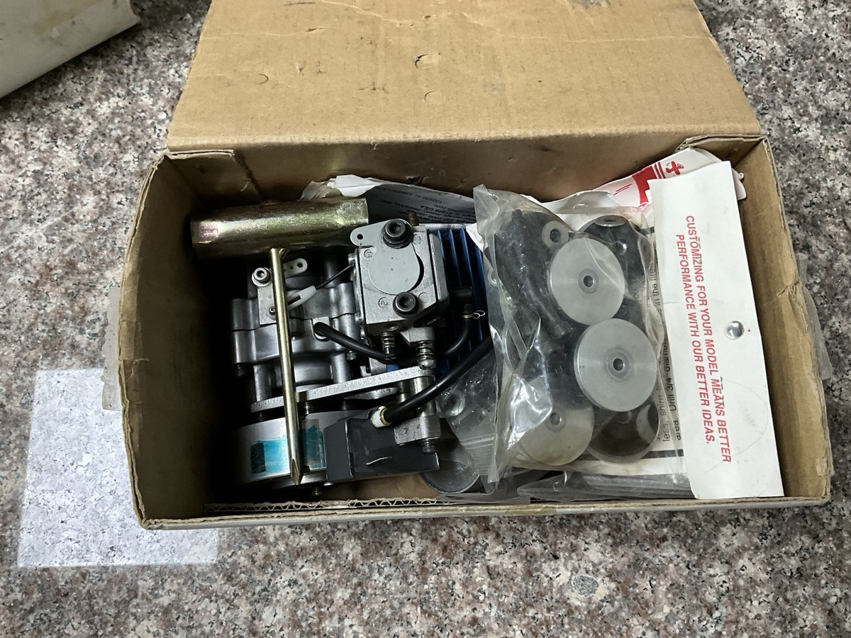 Fuji BT-50SA 50cc RC Engine Blue w/ Cooling Fin W/ Mounts And