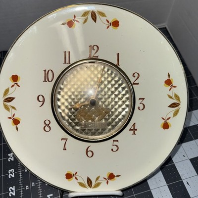 1950s  Hall Autumn Leaf/ Jewel Tea Porcelain Clock 